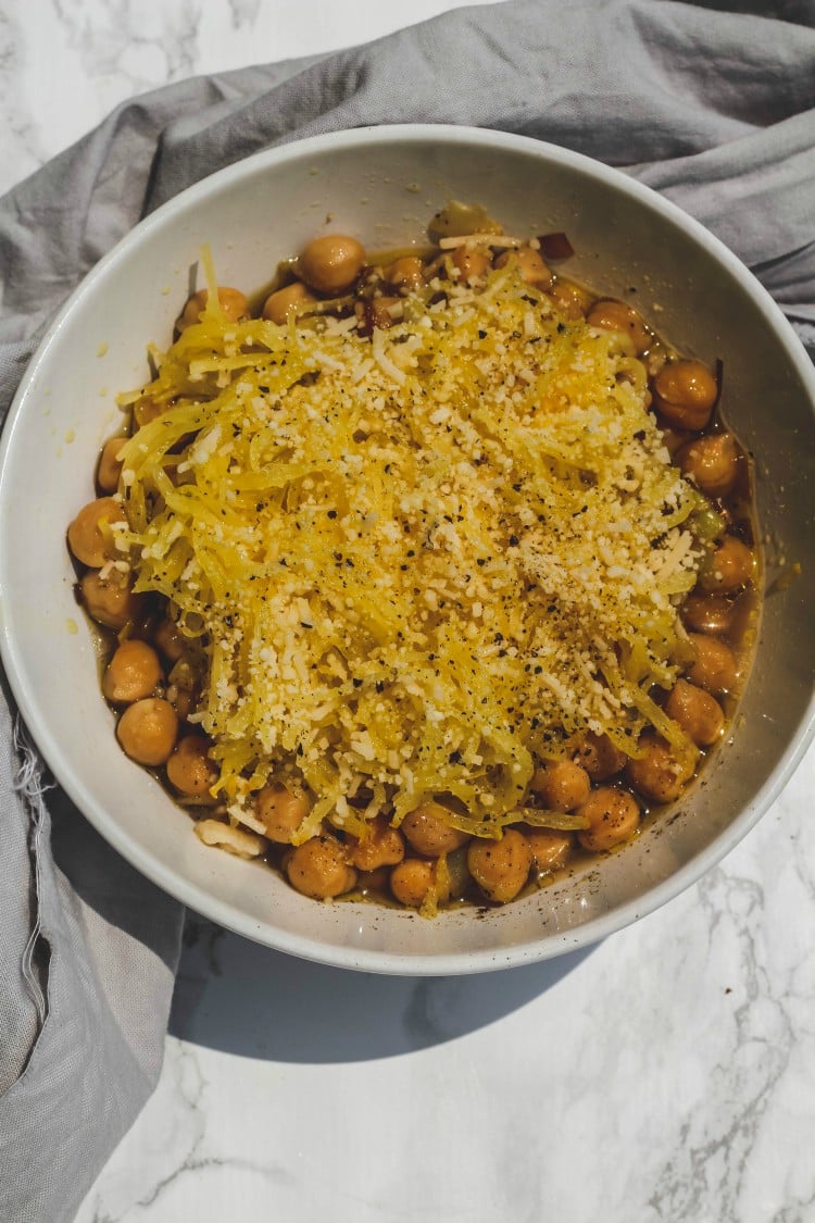 From Pasta to Plant-Based: Your Guide to Vegan Cacio e Pepe Spaghetti Squash